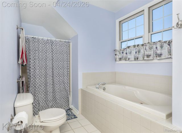 1025 Crystal Wood Drive, Davison Township, MI 48423