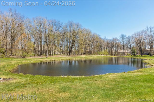 1025 Crystal Wood Drive, Davison Township, MI 48423