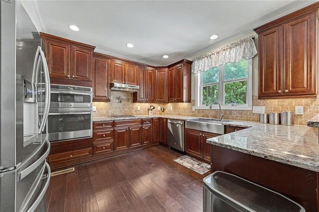 304 Misty Morning Circle, Canton, GA 30114