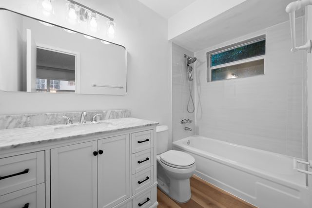 3401 NW 47TH Avenue 401, Lauderdale Lakes, FL 33319