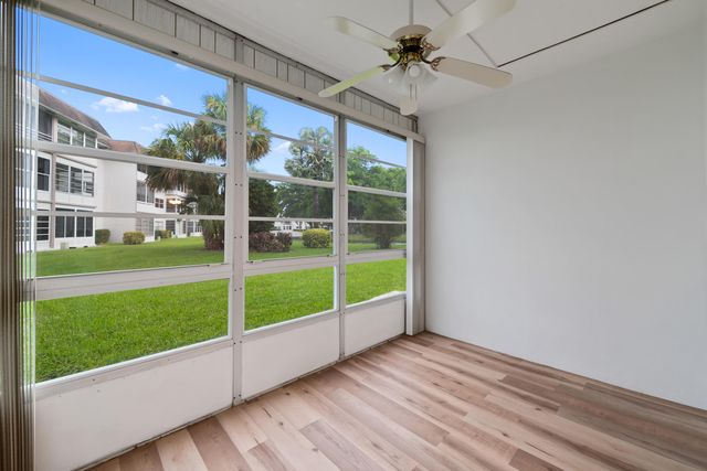 3401 NW 47TH Avenue 401, Lauderdale Lakes, FL 33319
