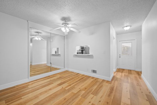 3401 NW 47TH Avenue 401, Lauderdale Lakes, FL 33319