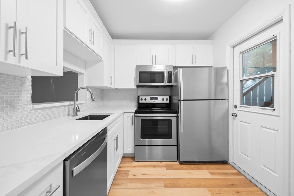 3401 NW 47TH Avenue 401, Lauderdale Lakes, FL 33319