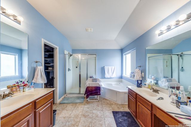 25703 Fan Flower, San Antonio, TX 78261