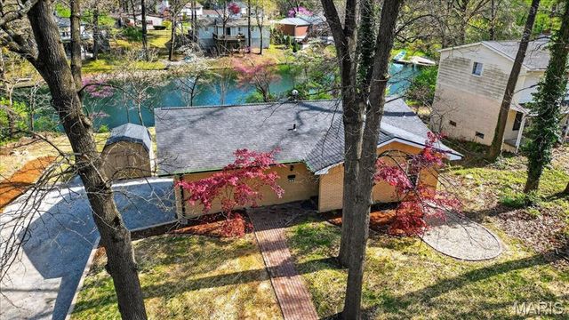 6 Rue Deau Ville Drive, Belleville, IL 62226