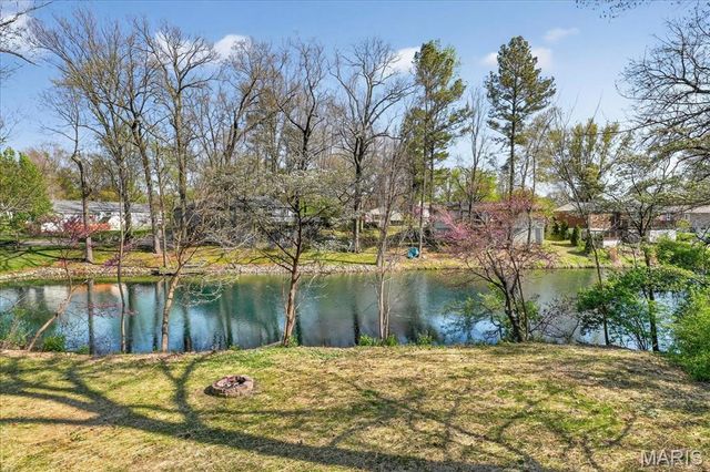 6 Rue Deau Ville Drive, Belleville, IL 62226