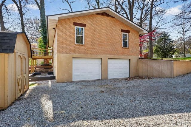 6 Rue Deau Ville Drive, Belleville, IL 62226