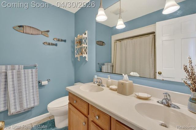 630 Sunset, White Lake, MI 48383