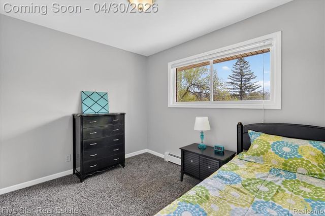 630 Sunset, White Lake, MI 48383