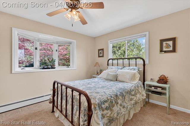 630 Sunset, White Lake, MI 48383