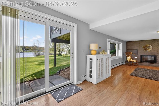 630 Sunset, White Lake, MI 48383