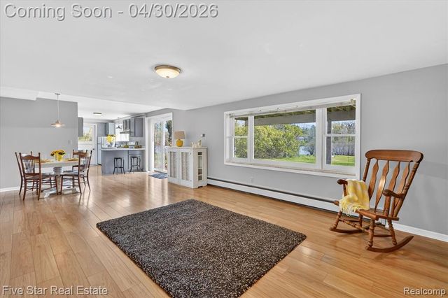 630 Sunset, White Lake, MI 48383