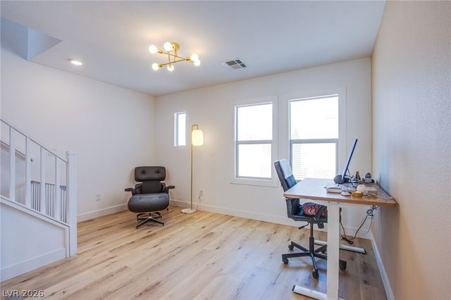 10434 Rose Palisade Street, Las Vegas, NV 89141