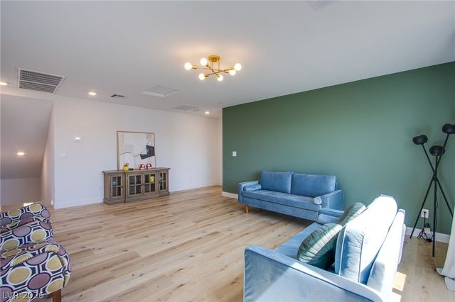 10434 Rose Palisade Street, Las Vegas, NV 89141