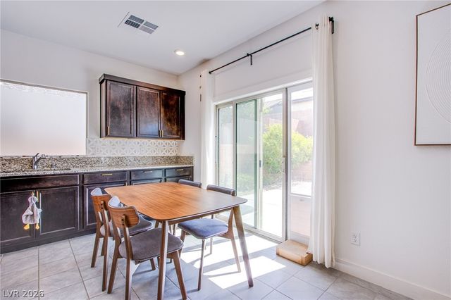 10434 Rose Palisade Street, Las Vegas, NV 89141