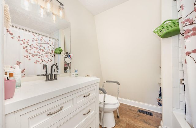 566 Summer Pointe Drive, Walton, KY 41094