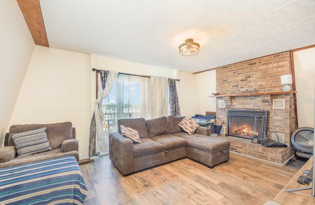 566 Summer Pointe Drive, Walton, KY 41094