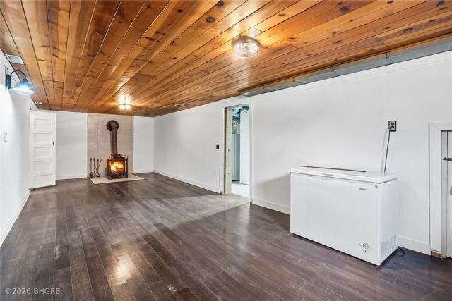 135 Park Street, Carlisle, IA 50047