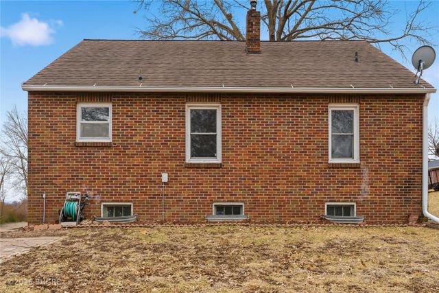 135 Park Street, Carlisle, IA 50047