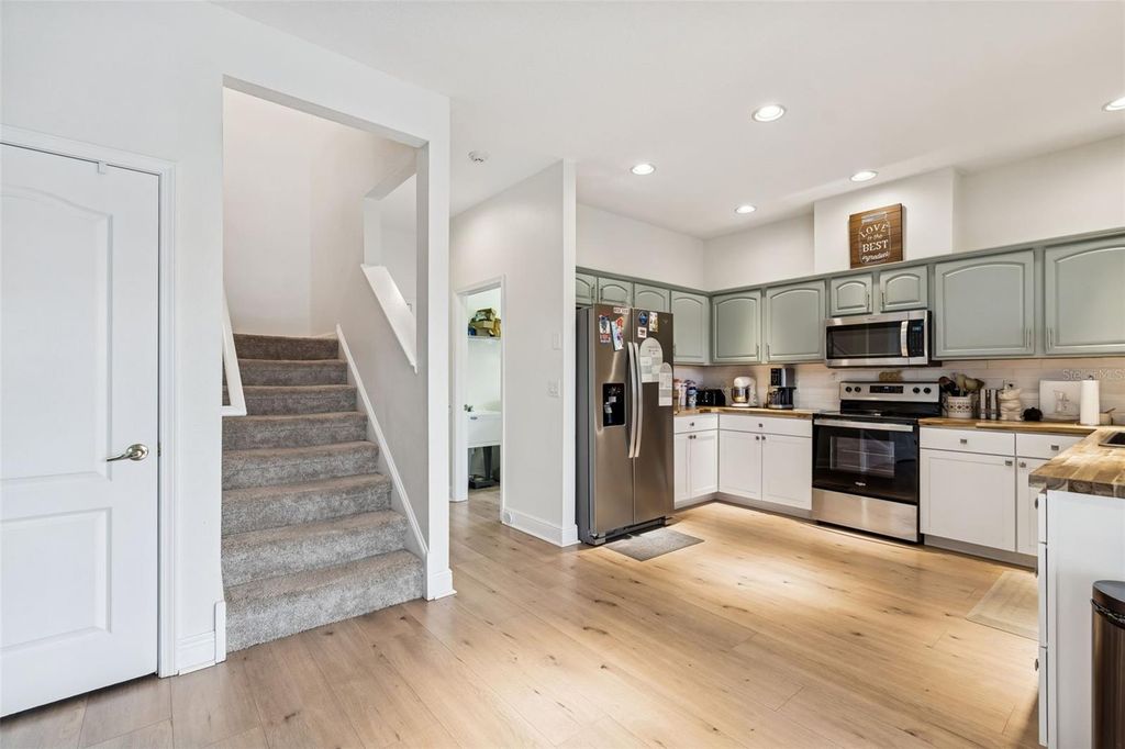 Image 20 of property listing at 3633 MORGANS BLUFF COURT, Land O Lakes, FL 34639