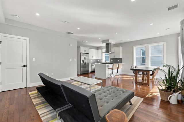 71 Savin Street 3, Boston, MA 02119