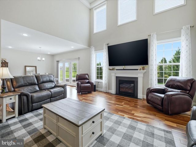 206 MATTHEW DRIVE, Chambersburg, PA 17201