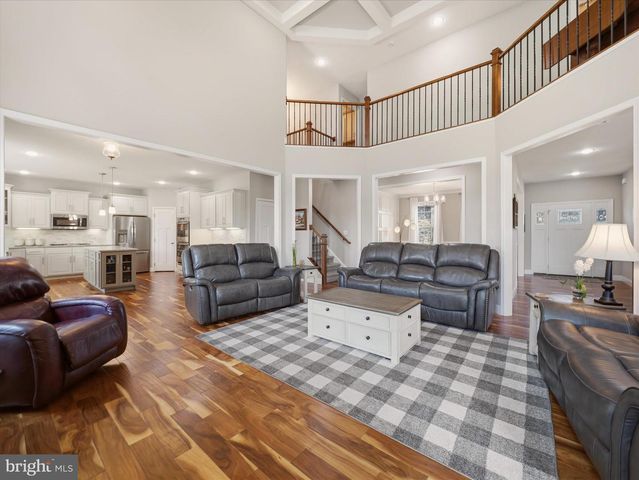 206 MATTHEW DRIVE, Chambersburg, PA 17201