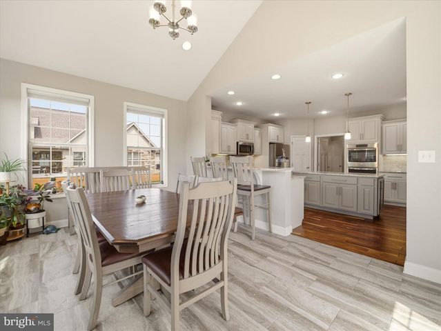 206 MATTHEW DRIVE, Chambersburg, PA 17201