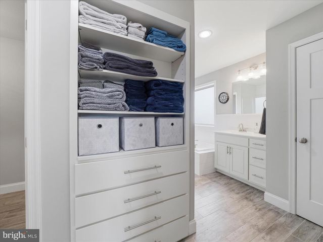 206 MATTHEW DRIVE, Chambersburg, PA 17201
