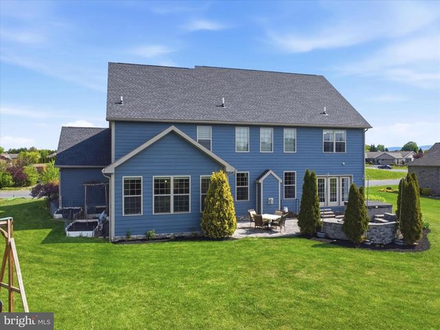 206 MATTHEW DRIVE, Chambersburg, PA 17201