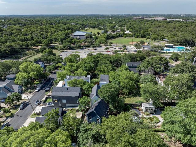 1210 Luna ST 2, Austin, TX 78721