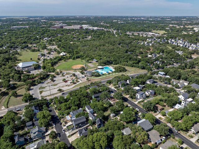 1210 Luna ST 2, Austin, TX 78721