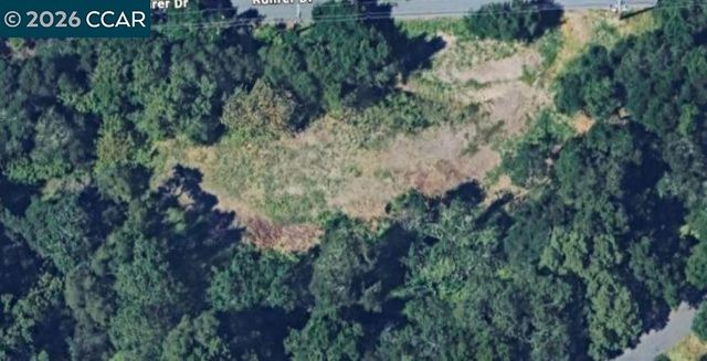 2965 Rohrer Dr, Lafayette, CA 94595