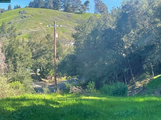 2965 Rohrer Dr, Lafayette, CA 94595