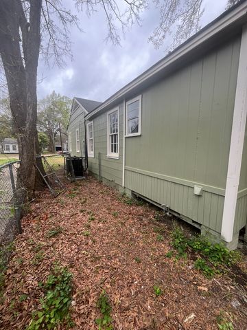 5231 Bienville Avenue, Shreveport, LA 71108