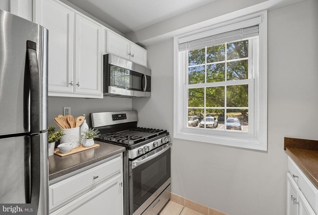 4374 N PERSHING DR #1, Arlington, VA 22203