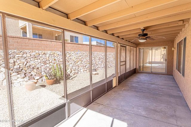 287 N Vía La Castellana, Green Valley, AZ 85614