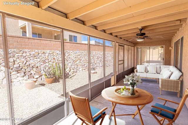 287 N Vía La Castellana, Green Valley, AZ 85614