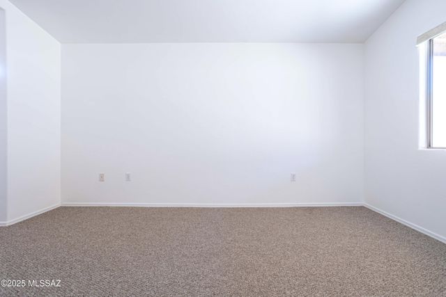 287 N Vía La Castellana, Green Valley, AZ 85614