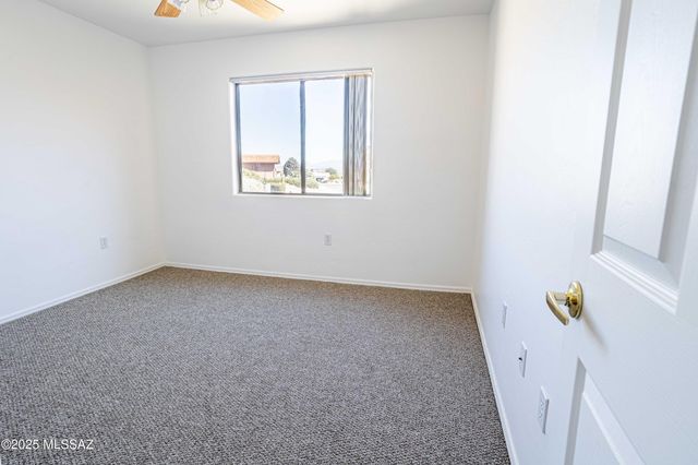 287 N Vía La Castellana, Green Valley, AZ 85614