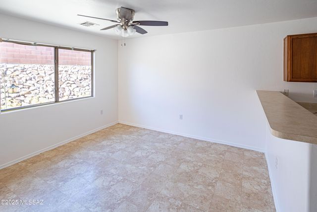 287 N Vía La Castellana, Green Valley, AZ 85614