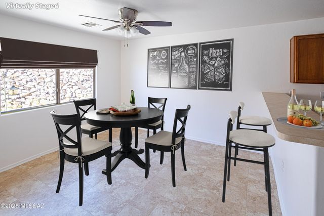 287 N Vía La Castellana, Green Valley, AZ 85614