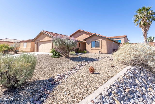 287 N Vía La Castellana, Green Valley, AZ 85614