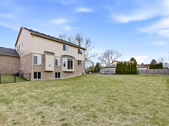 49485 Fairchild Road, Macomb, MI 48042