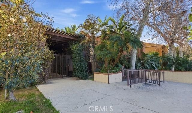 18350 Hatteras 123, Tarzana (los Angeles), CA 91356