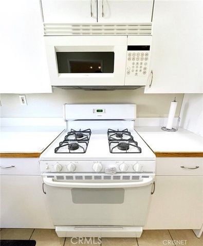 18350 Hatteras 123, Tarzana (los Angeles), CA 91356