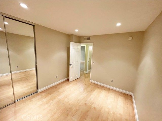 18350 Hatteras 123, Tarzana (los Angeles), CA 91356