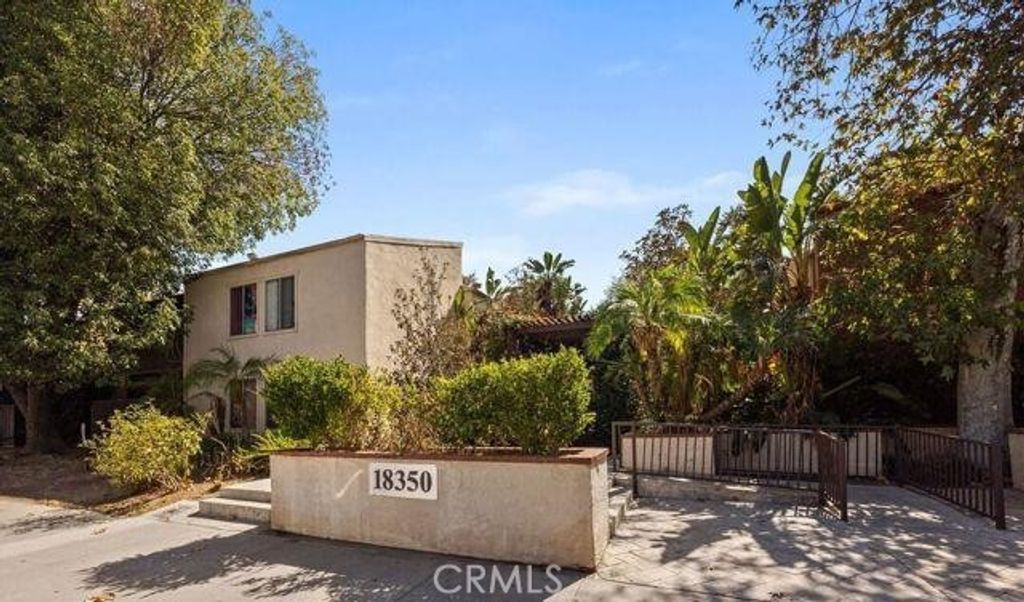 18350 Hatteras 123, Tarzana (los Angeles), CA 91356