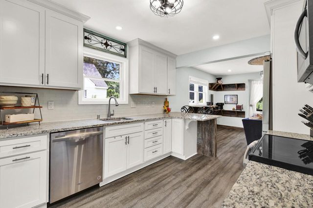 3760 Hubertus ROAD, Hubertus, WI 53033