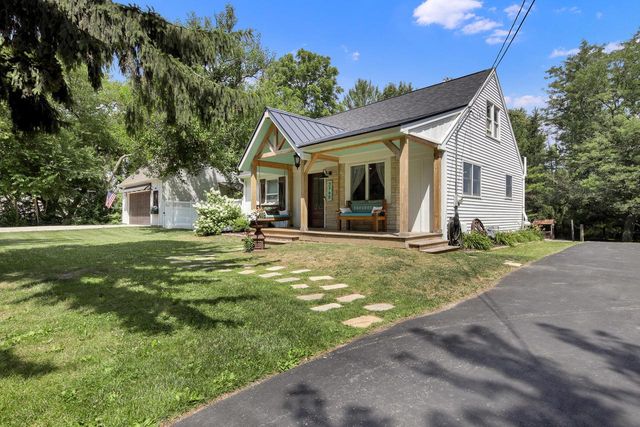 3760 Hubertus ROAD, Hubertus, WI 53033